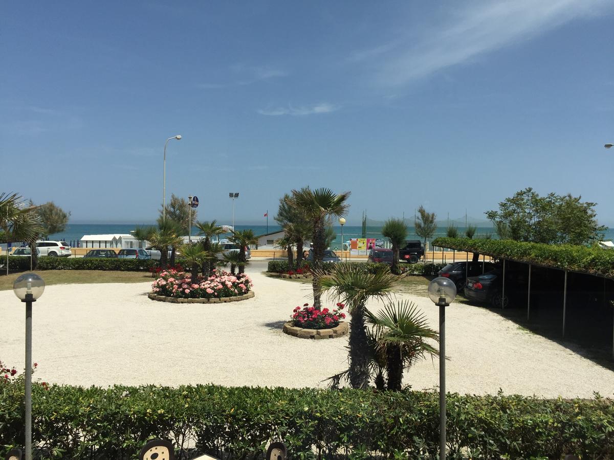 Hotel Tritone Senigallia Exteriér fotografie